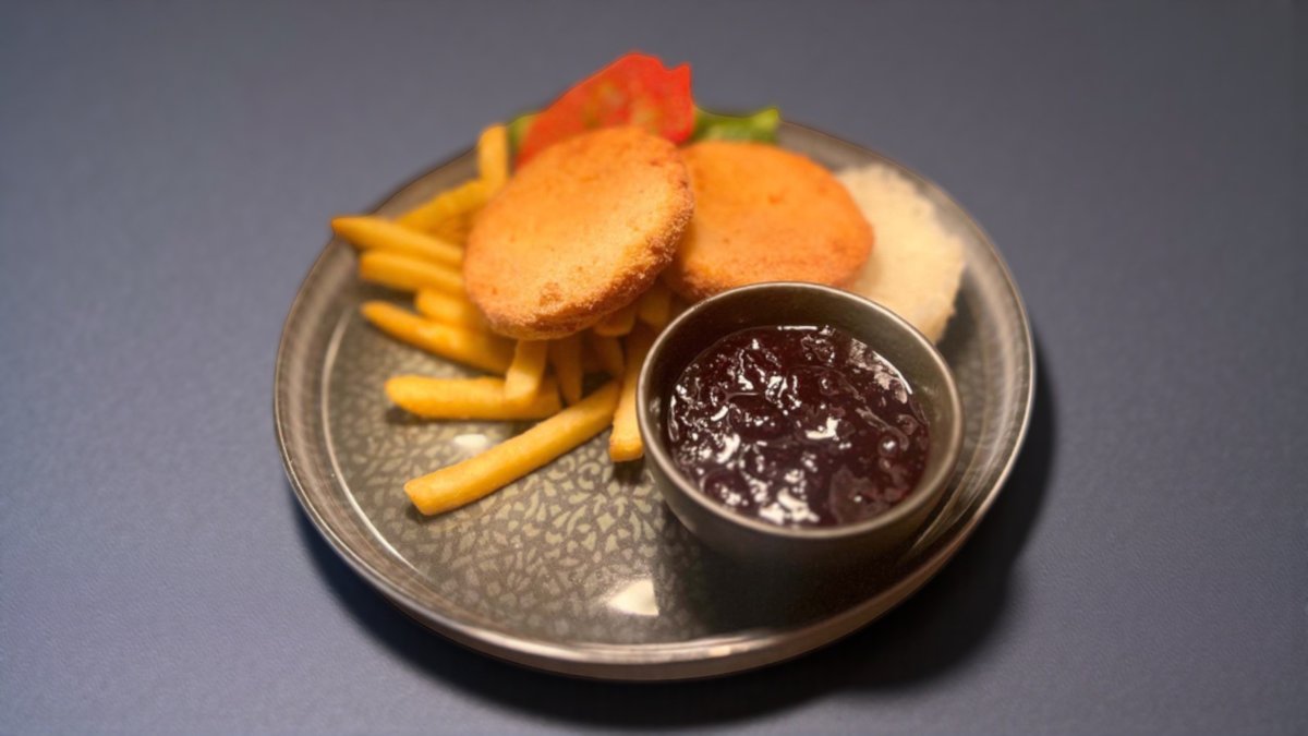Rántott Camembert áfonyával
