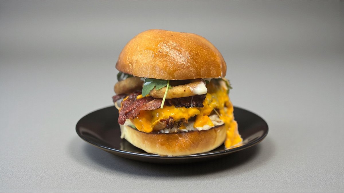 PRÉMIUM ANGUS BURGER + hasábburgonya